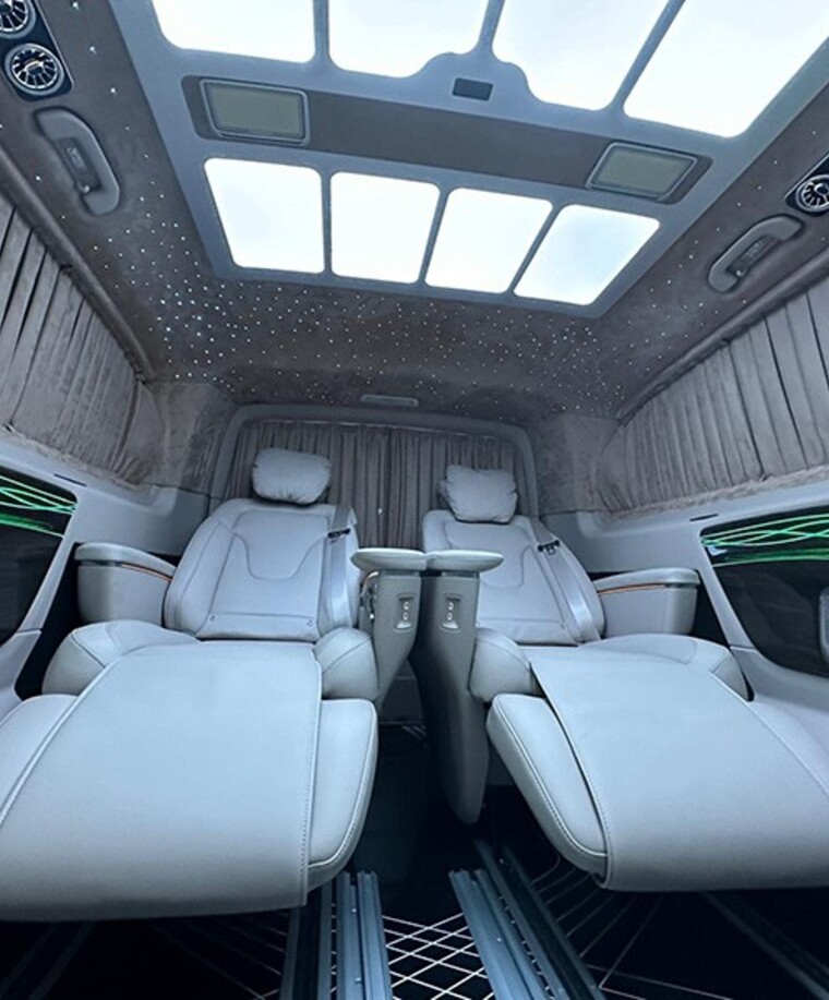 V-Class Interior & Exterior Equipment